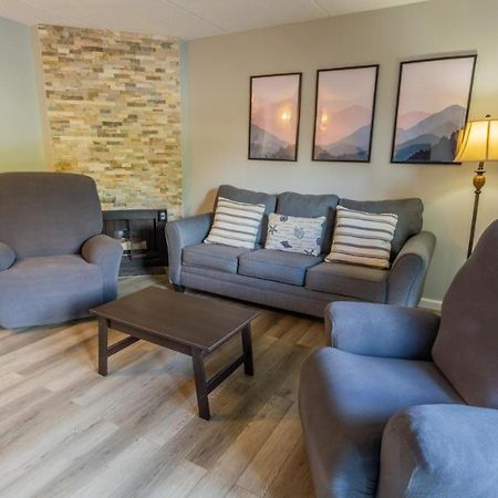 Family Bear Condos, Full King Suite, Kitchen, Pool Access Unit 103 Gatlinburg Zewnętrze zdjęcie