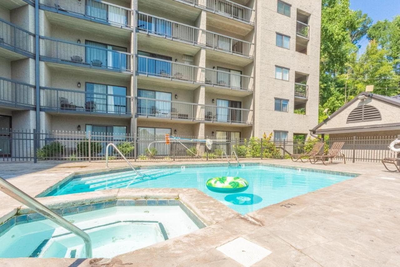Family Bear Condos, Full King Suite, Kitchen, Pool Access Unit 103 Gatlinburg Zewnętrze zdjęcie